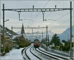 A SBB Re 460 is arriving with his IR at Villette VD.