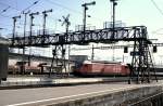 Re 4/4 VI  460, the 100. engine of this type; new engine and old signal technic at Romannshorn, August 21st, 1996.