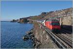 A SBB Re 460 wiht an IR 90 between St Saphorin and Rivaz.