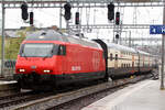 Re 460-045 with the IR15 to Luzern at Geneve Main Station.