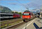 On the left a SBB Re 460 wiht his IR 90 on a weekend break an on the right a ohter Re 460 wiht his IR 90 on the way from Birg to Geneva in Sion. 

25.06.2022