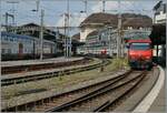 A SBB Re 460 wiht his IR15 on the way from Geneva Airport ot Luzern by his stop in Lausanne. 

30.08.2024