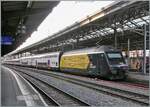 The SBB Re 460 028 (Re 460 91 85 4 460 028-4 CH-SBB) has been carrying the very attractive advertising decoration in all four national languages 'Swiss Hiking Trails / Suisse Rando / Sentieri Svizzeri / Sendas Svizras' since May 2026. I was able to p ...
