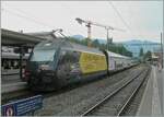 The SBB Re 460 028 (Re 460 91 85 4 460 028-4 CH-SBB) has been carrying the very attractive advertising decoration in all four national languages 'Swiss Hiking Trails / Suisse Rando / Sentieri Svizzeri / Sendas Svizras' since May 2026. I was able to p ...