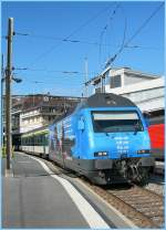 SBB Re 460 076-3 with an IR to Brig in Lausanne. 
07.10.2010