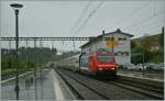 Re 460 036-7 with an IC to St Gallen in Puidoux-Chexbres. 
27.05.2011