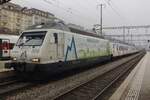 A stroke of luck: on 1 January 2020 BLS advertiser 465 008 calls at Neuchatel with a train set, that advertises for Kambly, a well known brand of cookies (at least in Switzerland!).