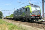 The BLS Cargo 475 433 at the end of the empty Hupac container train pulled by BLS Cargo Nord 186 499. Siemens Vectron MS build in 2024 with construction N� 233-246. Line 27A at Antwerp Airport. 13-07-2026
