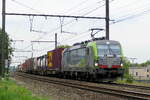 The BLS 475 433 with a short Hupac train coming from the port of Antwerp. Siemens Vectron MS build in 2024 with construction N� 23246. Line 27A at Antwerp Airport. 30-07-2026