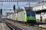 On 23 March 2017 BLS 485 009 hauls an intermodal toward Italy through Thun.