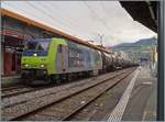 The BLS Re 485 008 with a Cargo Train in Vevey. 

10.06.2020