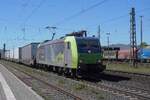 On 30 April 2026 BLS 485 014 hauls the Cabooter intermodal shuttle train, originated from Kaldenkirchen, through Neuwied towards Switzerland.