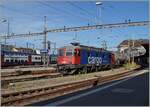 The SBB Re 6/6 11668 (Re 620 068-7)  Stein Säckingen  is waiting with Cargo train in Lausanne for his deparature in direction to St-Maurice. 

22.08.2024