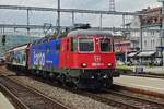 SBB Cargo 620 081 hauls a freight train through Brugg AG on 265 May 2019.