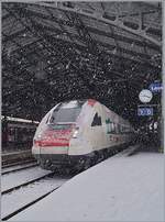 Heavy snow and a SBB INC in Lausanne.