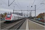 The SBB RABe 500 ICN with the UIC number 94 85 0 500 019-0 CH-SBB leaves Grenchen Süd as IC5 1527 towards Solothurn. The long straight stretch towards Solothurn is impressive.

Nov 18, 2023