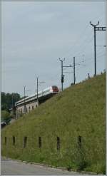 An ICN to Lausanne on the BLS Msli-Viaduct in Grenchen. 
07.06.2011