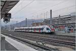 'Foreign' signals and overhead lines quickly give it away, this SBB LEX RABe 522 was not photographed in Switzerland. The SBB LEX RABe 522 223 will leave Annemasse under 25000 volts/50 Hz as RL4 23227 to Coppet, but after just a few hundred meters th ...