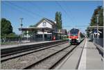 The SBB Flirt3 RABe 523 114 on the way to  Aigle by his stop in Burier. 

30.07.2022