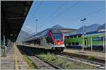 TILO Flirt RABe 524s have been a part of everyday operations on Treniatlia and Trenord lines for several years. But a TILO Flirt in Piedmont, more specifically in Domodossola, is a rarity. The SBB TILO RABe 524 102 (UIC 94 85 0 524 012-7 CH-FFS) rolls into the DC section of Domodossola station with its pantograph lowered. The train appears to be on a test run. August 22, 2025