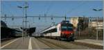 A Domino to Lausanne is leaving Renens VD. 
02.03.2012