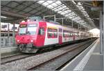Of the two (ex Travys) Domino trains, at least one is still operating in its original composition with ABt NPZ DO 50 85 39-43 985-5, B NPZ DO 50 85 29-43 385-8, and RBDe 560 DO 94 85 7 560 385-7.  
The mentioned Domino is waiting with another Domino  ...