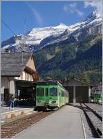 The ASD BDe 4/4 402 with his Bt in Les Diablerets.