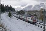 There is not very often snow on the laksite by Villenveuve: The SBB RABe 511 036 on the way to St Maurice.