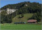 Près de Trubschachen, dans la zone frontalière entre l'Emmental et l'Entlebuch, un BLS RABe 515 est en route vers Lucerne.