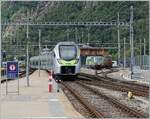 BLS AKIM RABe 528 113はRE 1としてブリーク駅を出発し、ベルンへ向かっています。しかし、画像の右側の背景が興味深く、BLS Re 4/4、Re 475、Re 465が見えます。

2024年9月12日