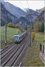 A BLS RABe 535  Lötschberger  is by Kandersteg on the way to Brig.

11.10.2022