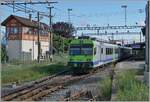 The BLS RBDe 565 237 in Kerzers on the way form Bern to Lyss. 06.06.2021
