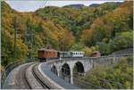 The Blonay Chamby Bernina Bahn Ge 4/4 81 with his train on the way to Blonay on the Baye de Clarnes Viadukt.  

11.10.2020