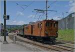  Swiss Steam Festival 2025  - The steam locomotives will be  dismantled  in Chaulin, and, as has been the custom in recent years, electric vehicles will take over the last trains: In Blonay, RhB Bernina Bahn Ge 4/4 81 of the Blonay Chamby Railway waits with its train for departure to Chaulin. 

June 8, 2025