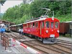 The Rhb ABe 4/4 I No. 35 has arrived at Chaulin Musée with its train from Blonay and is now shunting onto a siding.

June 21, 2025