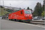 The Andermatt - Disentis trains are usually transported by HGe 4/4II locomotives over the Oberalp Pass, whereby the locomotive of the Disentis - Andermatt train then remains behind in Andermatt after