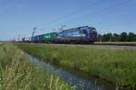 On 30 May 2026 SBBCI 193 535 hauls an intermodal train through Valburg CUP.