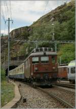 The BLS Ae 4/4 is leaving Ausserberg.
07.09.2013