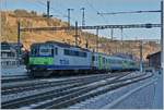 The BLS Re 4/4 II 501 is leaving Zweisimmen in the early morning. 

12.01.2020