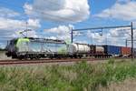 BLS 475 413 hauls an intermodal train through Valburg on 12 July 2020.