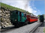The BRB H 2/3 N° 6 at the sumit Station Brinezer Rothorn.