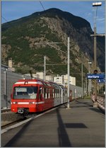 A MC local train is arriving at Martingy.