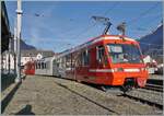 Due to construction work at the TMR station in Martigny, TMR trains towards Vallorcine operate from Vernayaz MC with bus replacement services to and from Martigny.  
At Vernayaz M-C, the BDeh 4/8 21 is waiting to depart for Vallorcine.  

November 19, 2025