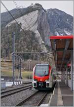 The new TMR Region Alps RABe 533 701 with the coat of arms  Commune de St Léonard , the matching name  La Souterraine , and the UIC number RABe 94 85 0 533 701-4 CH-RA is waiting in Sembrancher for departure to Orsières.

January 24, 2026