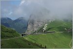 The Bhe 4/8 301 and 304 on the way to the Rochers de Naye over Jaman.