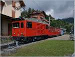 The Rochers de Naye Hem 2/2 11 with the Belle Epoque train in Caux.