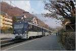 The MOB GDe 4/4 6005 (ex GMF TPF GDe 4/4 101) with his MOB Panormic Express by his stop in Chernex.

25.11.2020