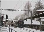 The MOB GDe 4/4 6002 with the MOB BDs 224. Bs 233, Bs 234 and Bs 222 are forming the Goldenpass Express PE 2122 from Monteux to Zweisimmen here by his stop in Les Avants. 

06.12.2020