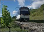 The CEV MVR ABeh 2/6 7508 on the way to Montreux in the vienyard by Plachamp.