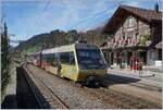 A MOB  Lenker Pendel  Be 4/4 Serie 5000 on the way to Zweisimmen in Saanen. 

22.10.2019